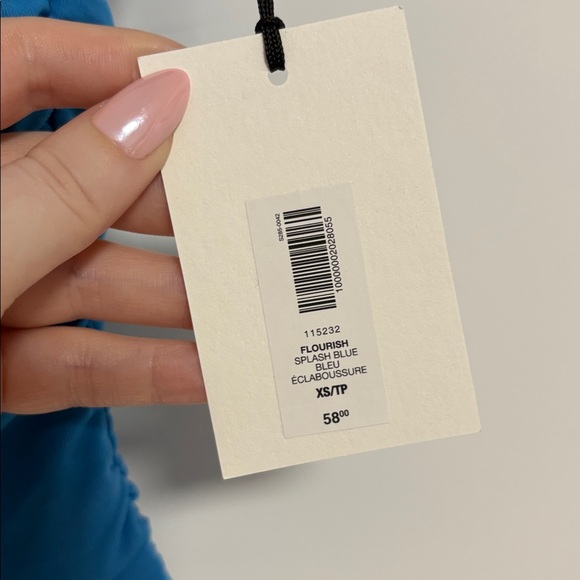 Aritzia Contour Flourish Top in Splash Blue - Picture 3 of 5